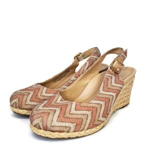 VIONIC Carolina Tan Multi Color Espadrilles Wedge Sandals  Chevron Pattern Shoes
